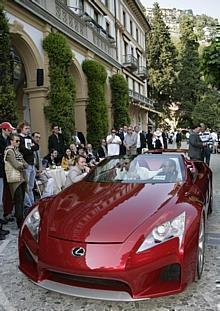 Lexus LF-A Roadster beim Concorso d'Eleganza Villa d'Este am Comer See.